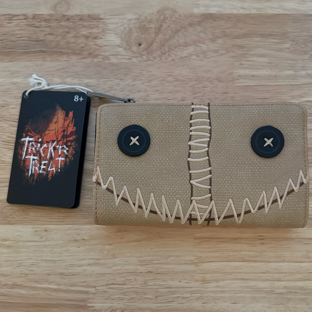 Loungefly Trick R Treat Sam Cosplay Wallet. NWT